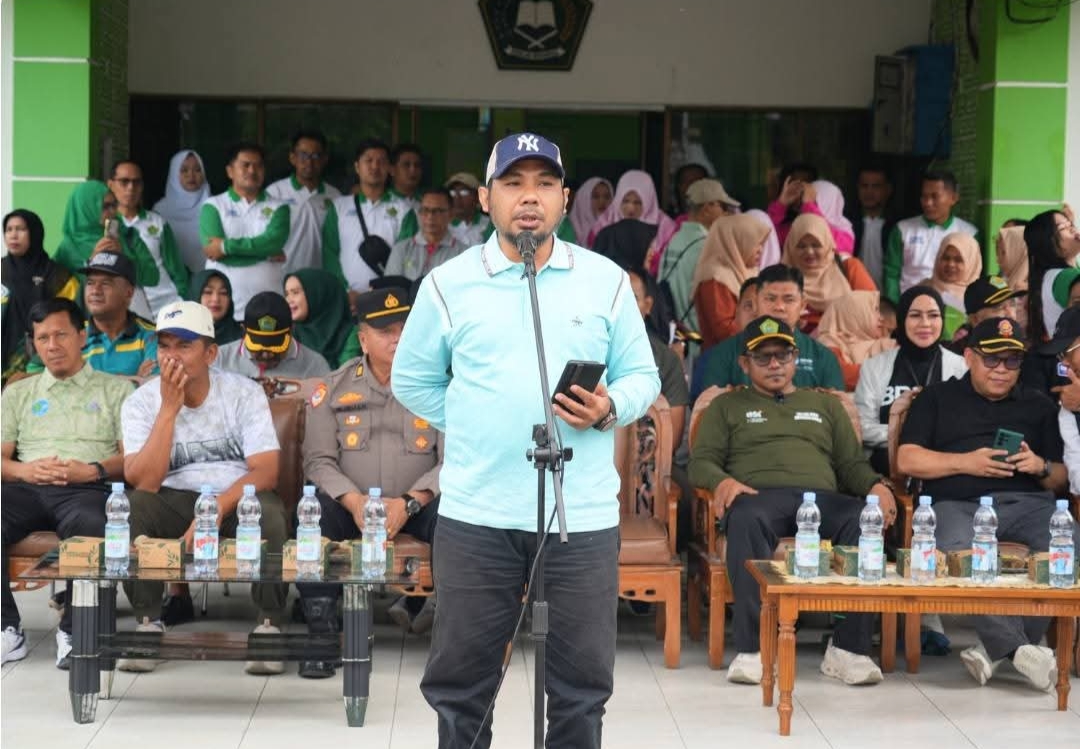 Mewakili Bupati Kampar, Plt. Asisten I Lepas Gerak Jalan Kerukunan HAB ke-80 Kementerian Agama RI